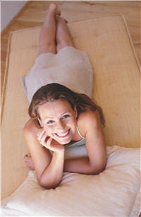 choisissez un matelas confortable sans être ni trop dur, ni trop mou.
