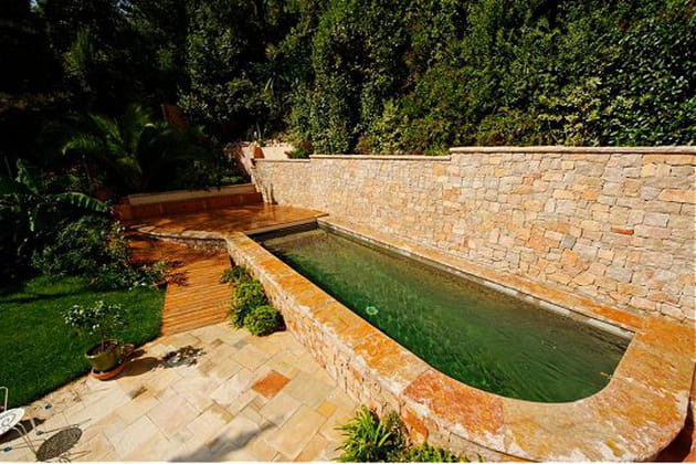 Un couloir de nage tout en pierre