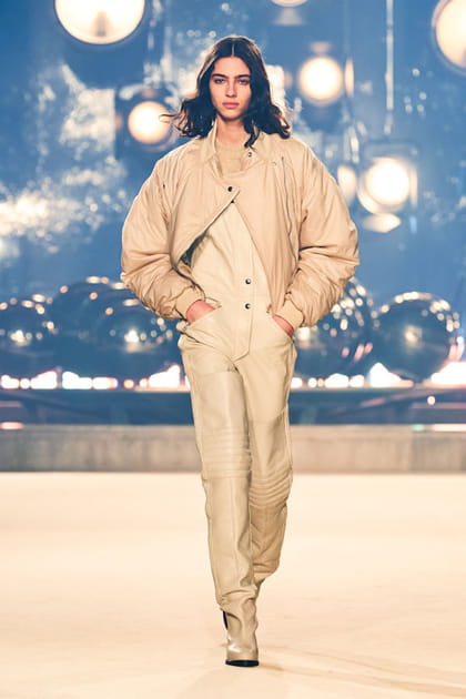 Les silhouettes du défilé Isabel Marant automne-hiver 2022-2023