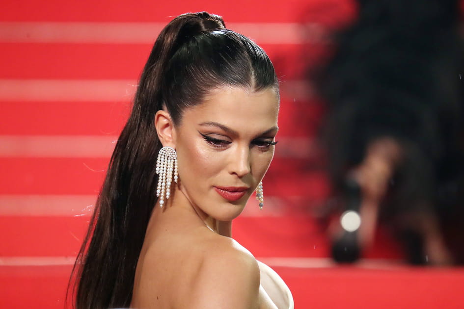 La queue de cheval haute d'Iris Mittenaere