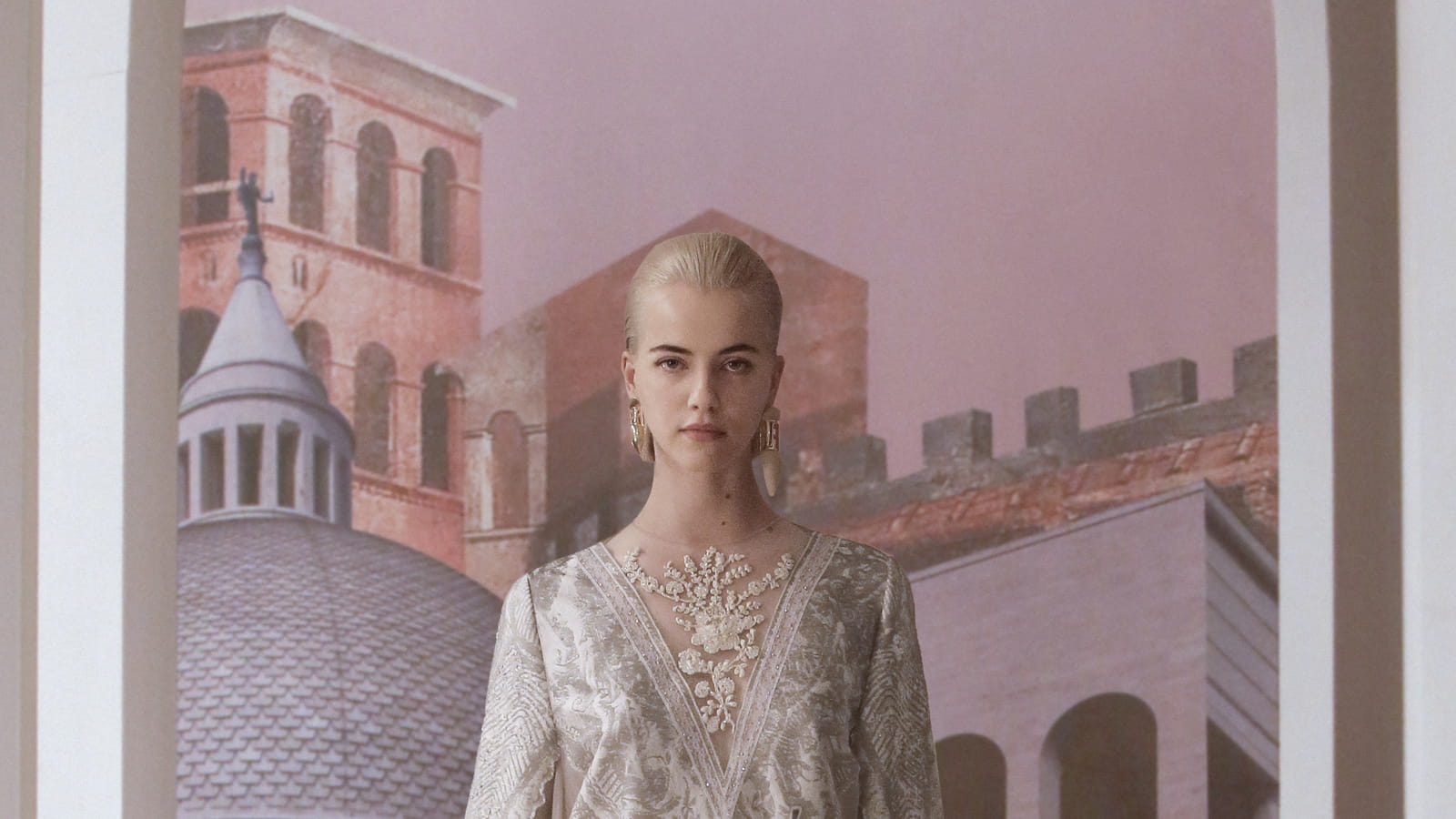 Look 15