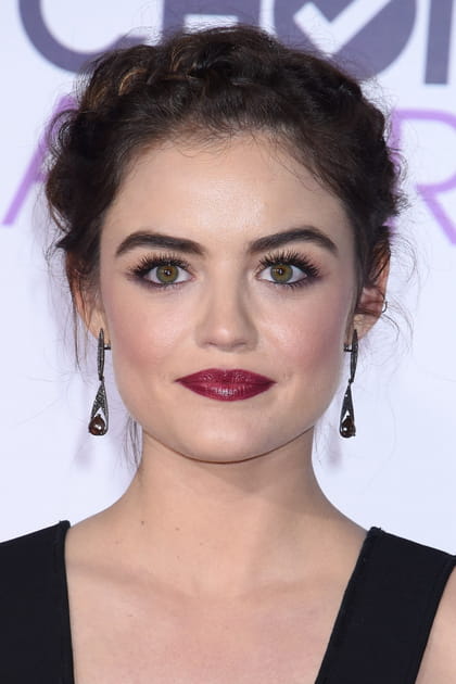 La couronne tress&eacute;e de Lucy Hale