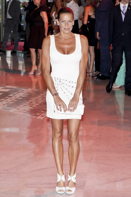 St&eacute;phanie de Monaco en robe courte blanche