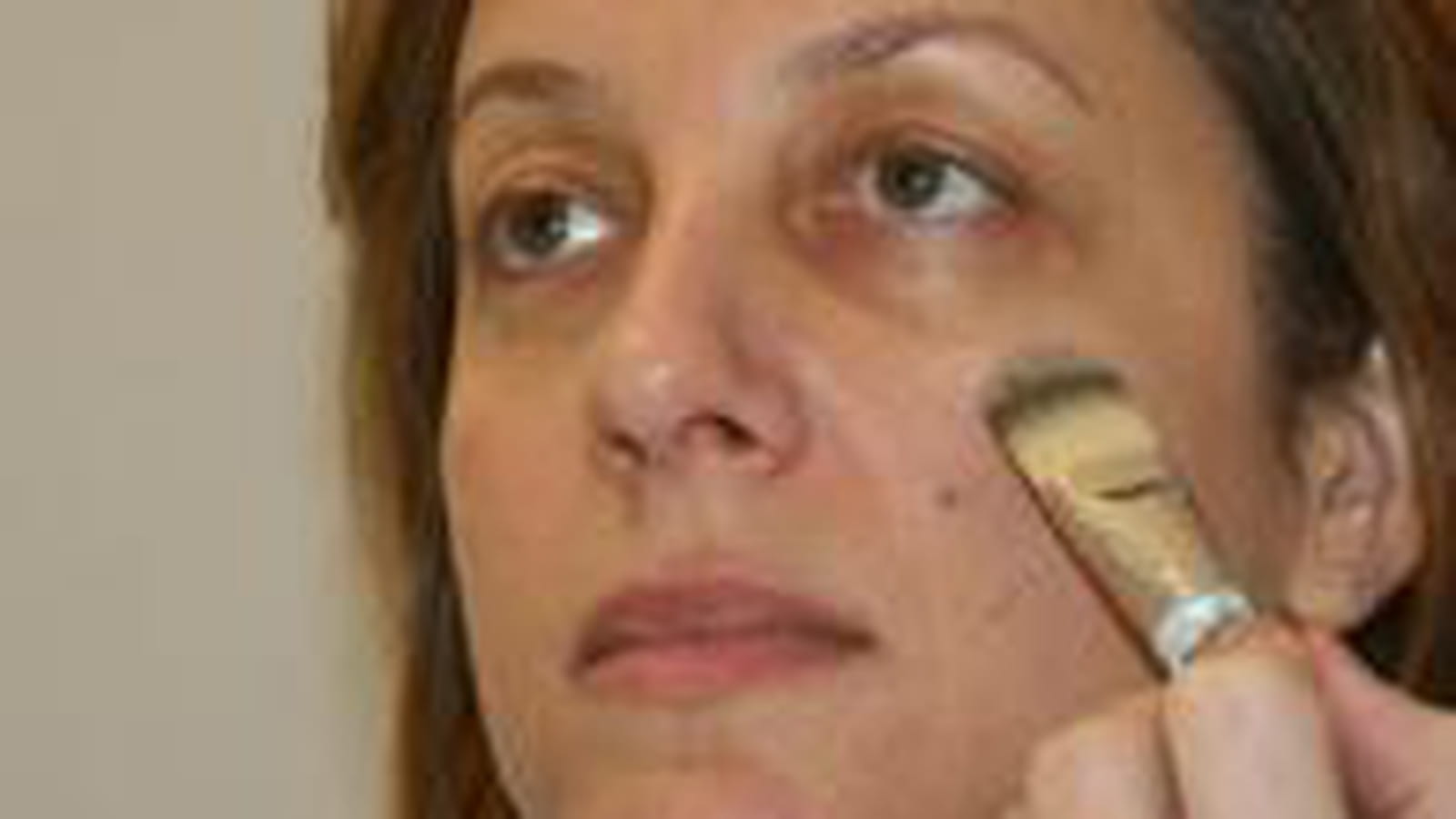  Comment cacher les rougeurs du visage en vidéo 