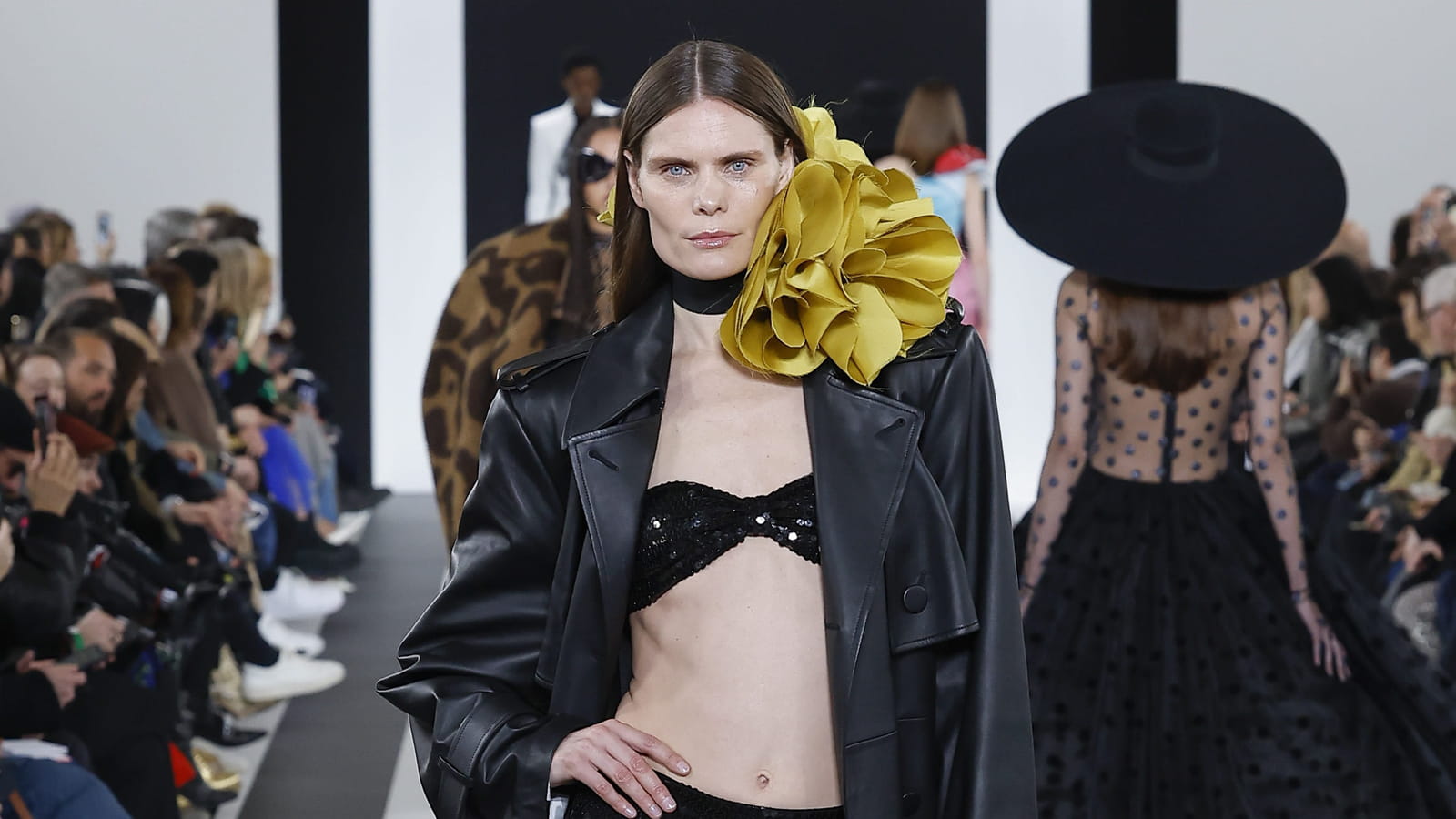 Look 26