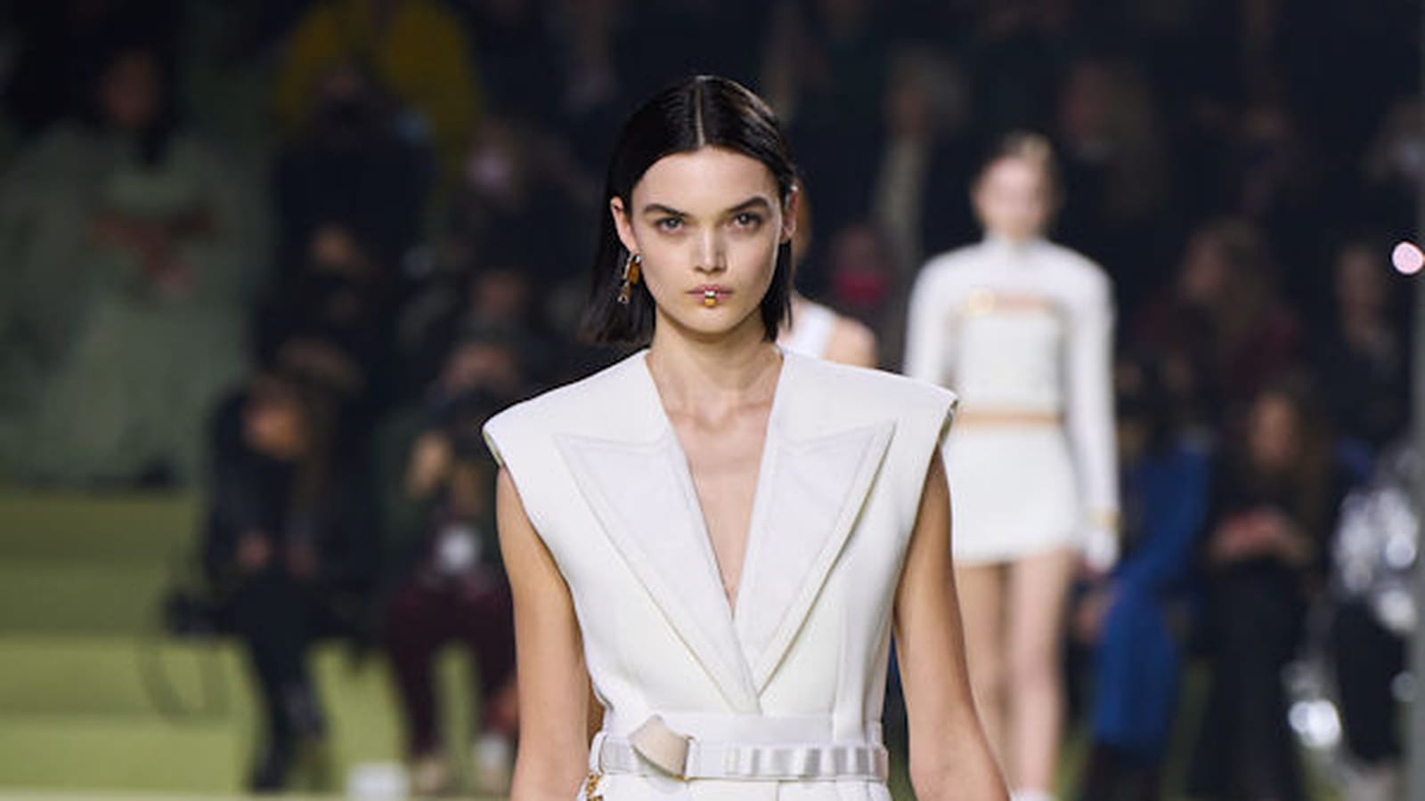 Look 6