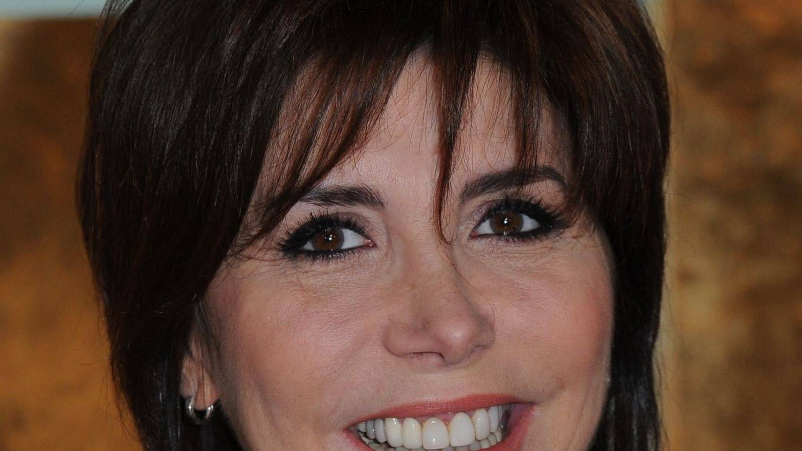 Liane Foly