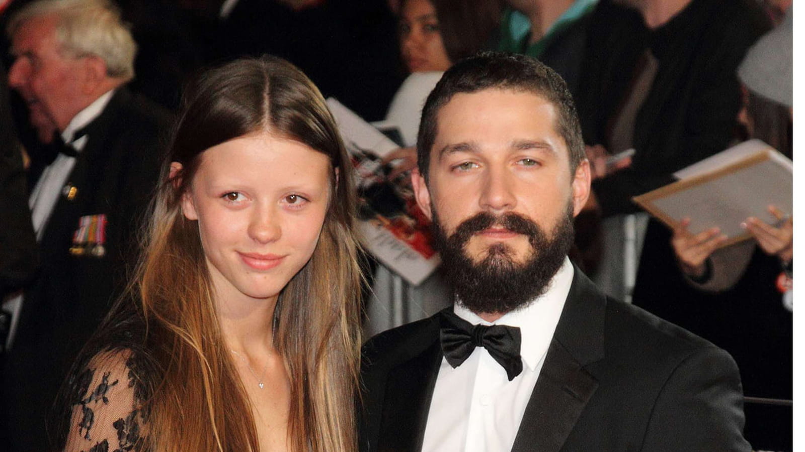 Mia Goth et Shia Labeouf