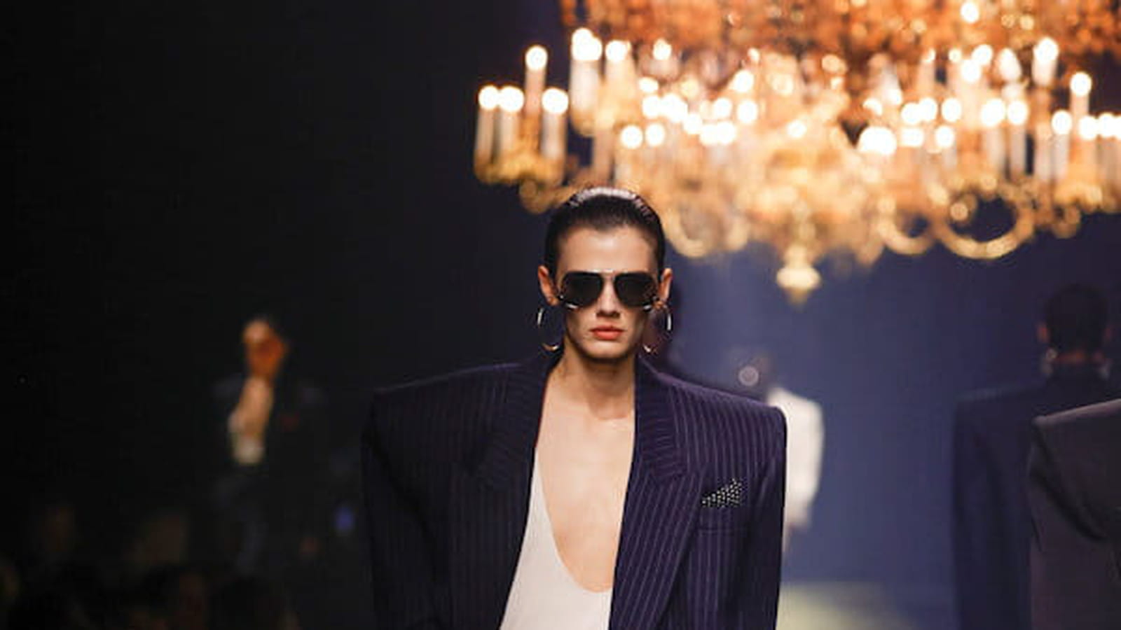 Look 3