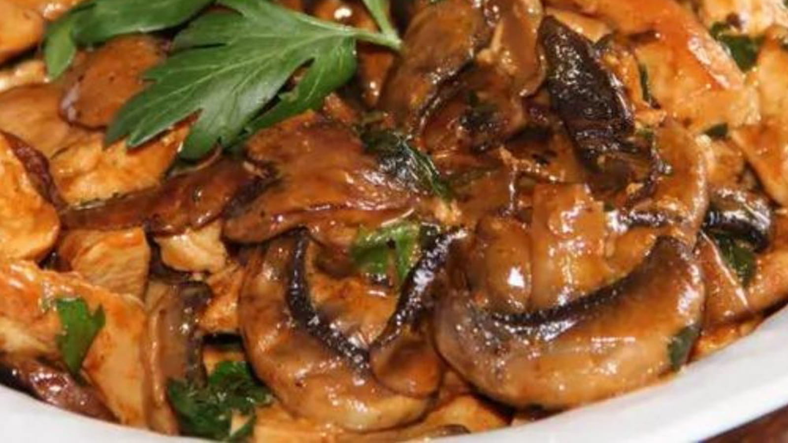 Émincés de poulet façon stroganoff