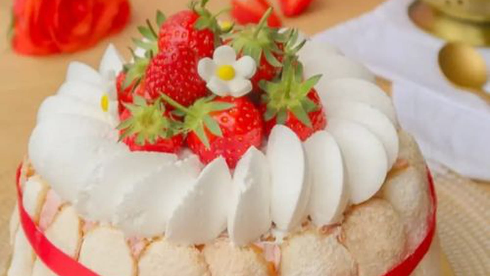 Charlotte aux fraises (vegan)