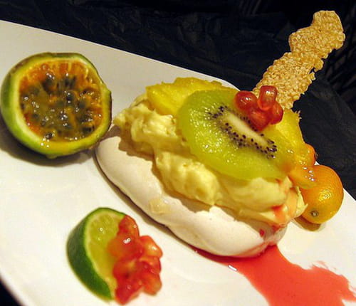 Pavlova exotique au sirop de grenade