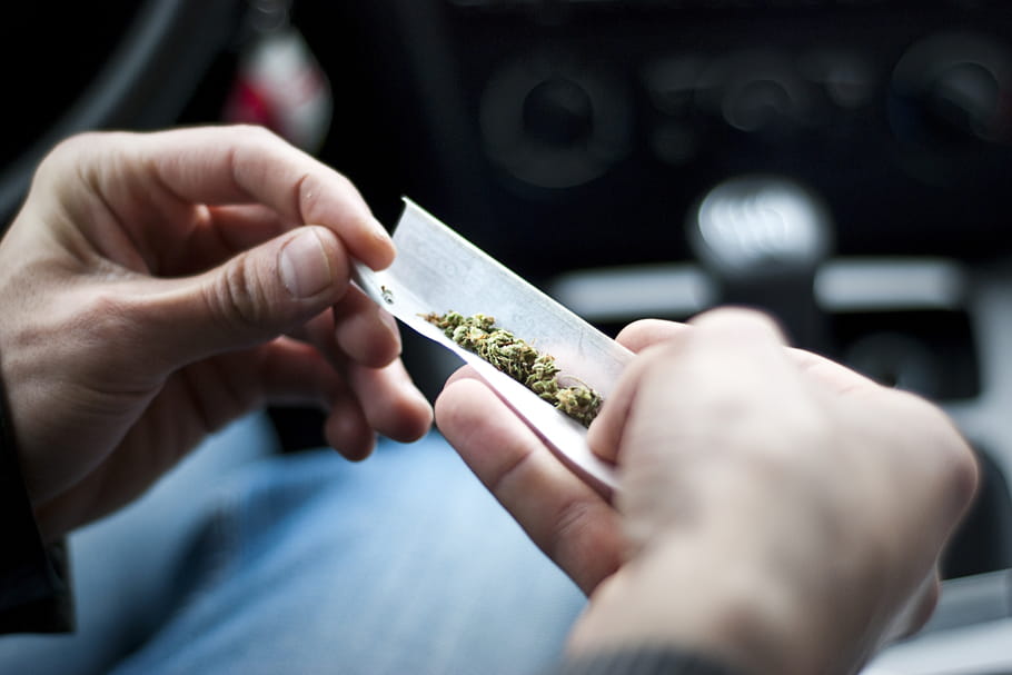 Cannabis thérapeutique : bientôt disponible sur ordonnance ?