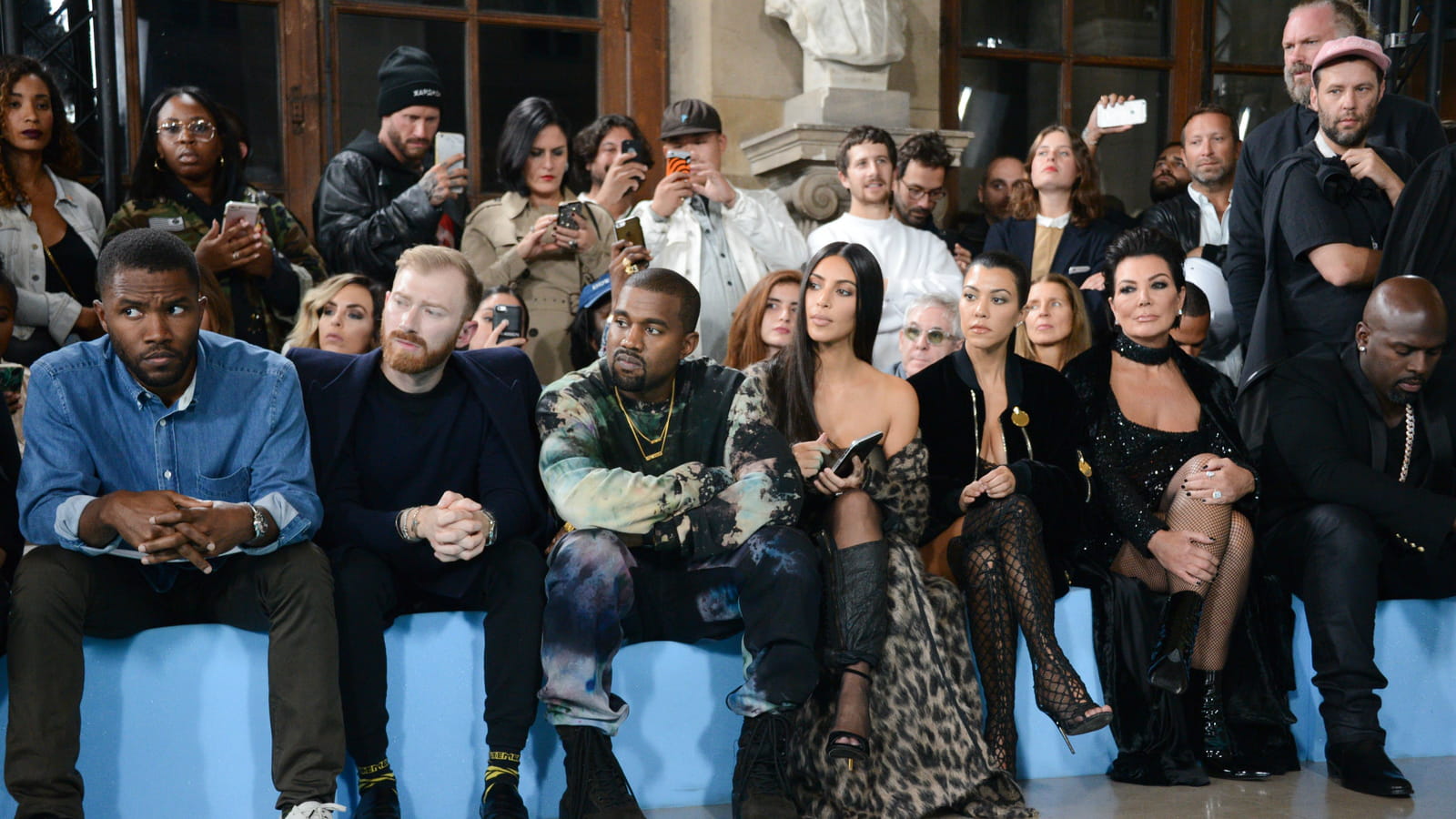 Frank Ocean, Kanye West, Kim Kardashian, Kourtney Kardashian, Kris Jenner et Corey Gamble