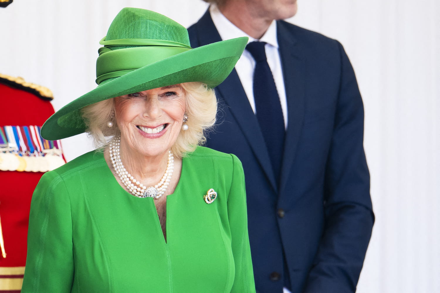 Camilla adopts the favorite accessory of Elizabeth II