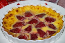 Flan aux fraises à la fève de tonka : Etape 1