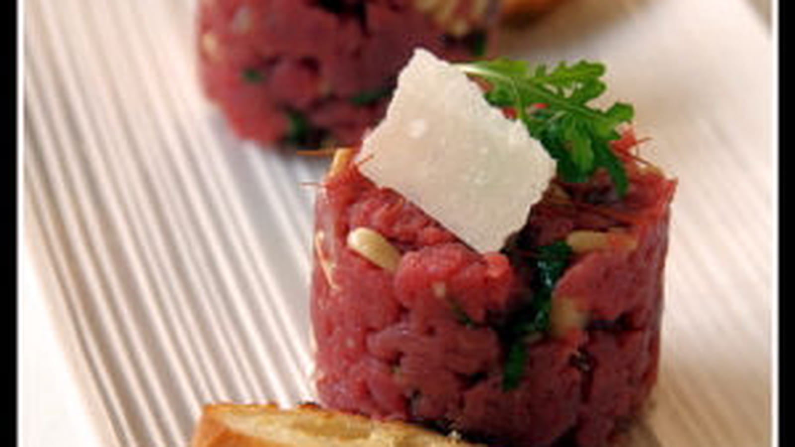 Tartare revisité de bœuf Angus au vieux parmesan