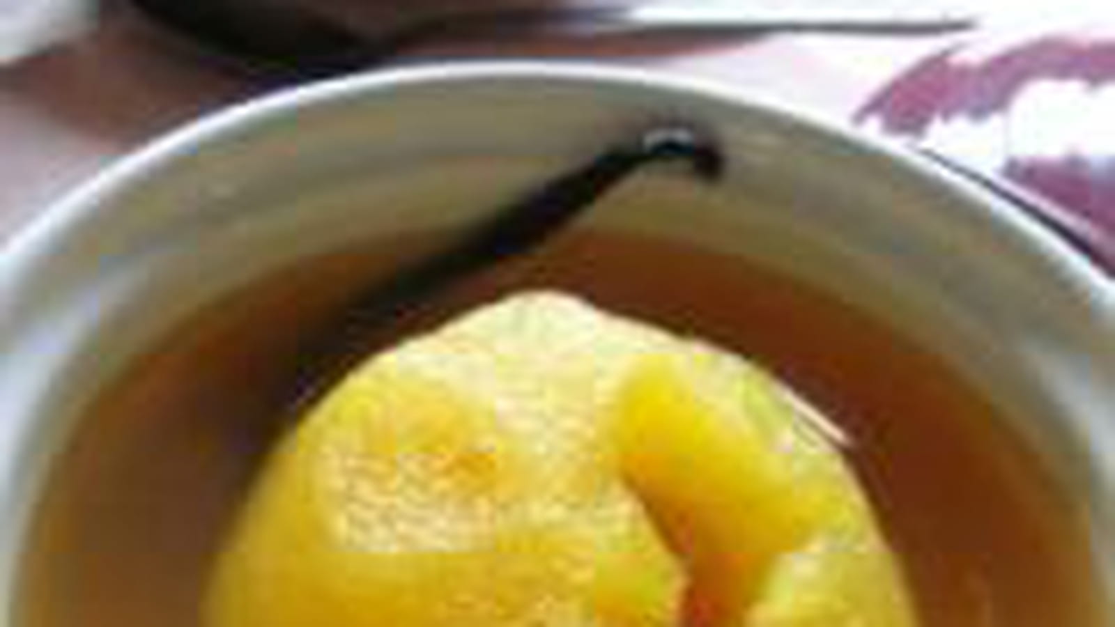 Pommes pochées thés et épices