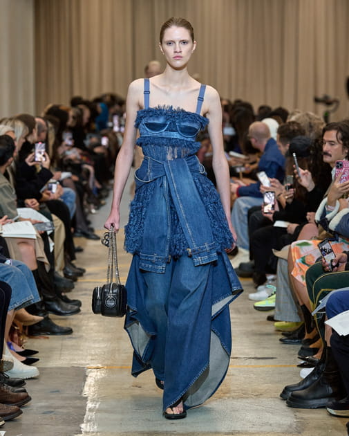 Look 17&nbsp;du d&eacute;fil&eacute; Burberry