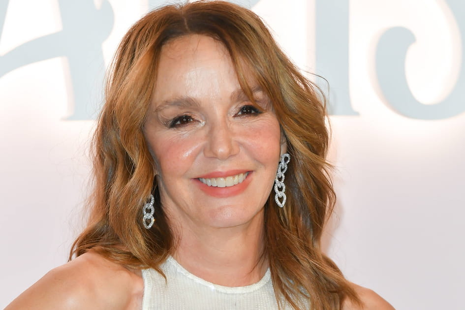 Philippine Leroy-Beaulieu, d&eacute;licieuse avec son look Peach Fuzz