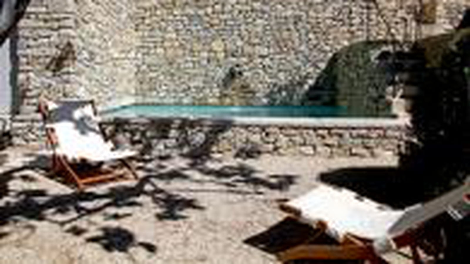 Piscine en pierre