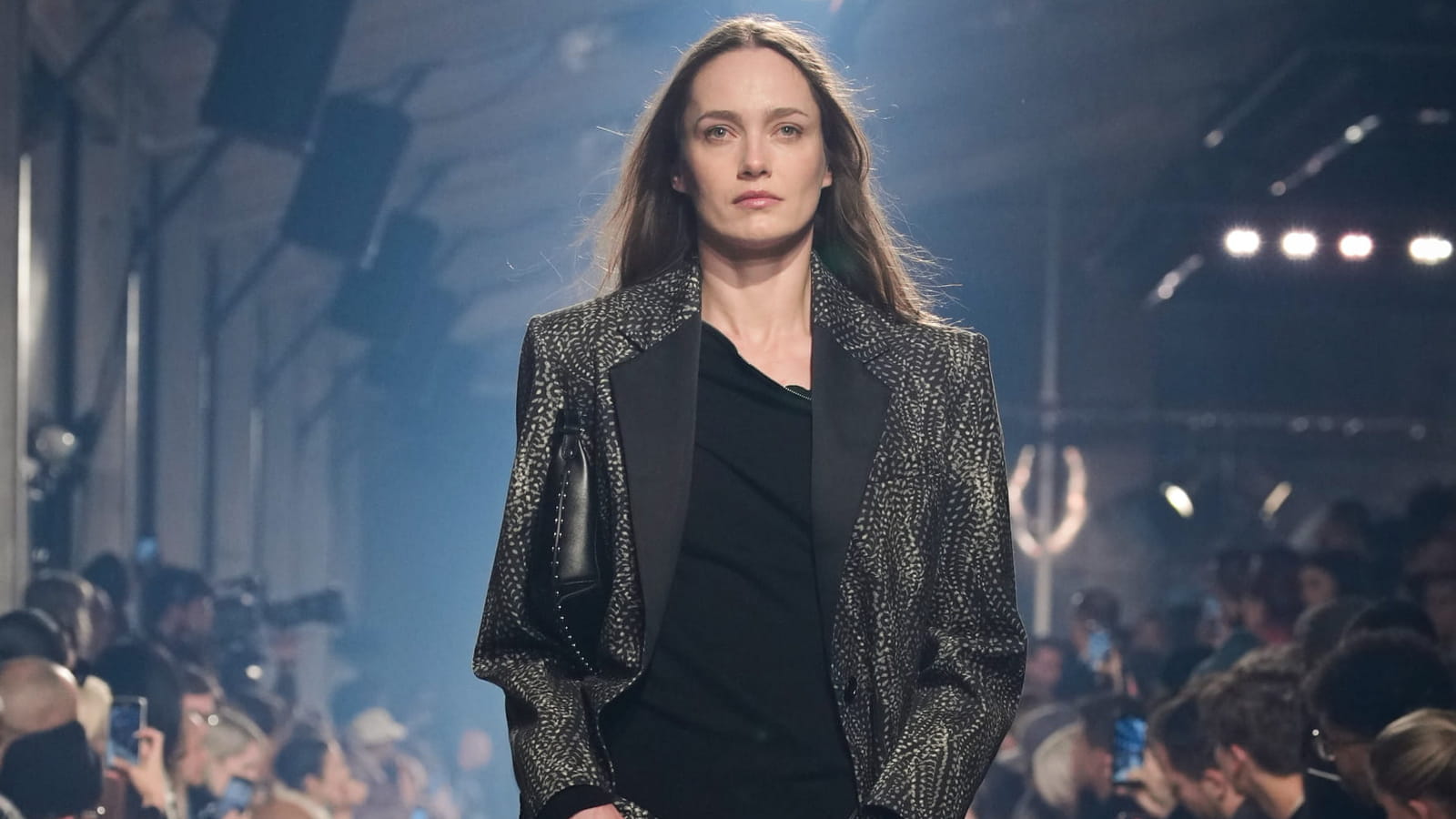 Look 25
