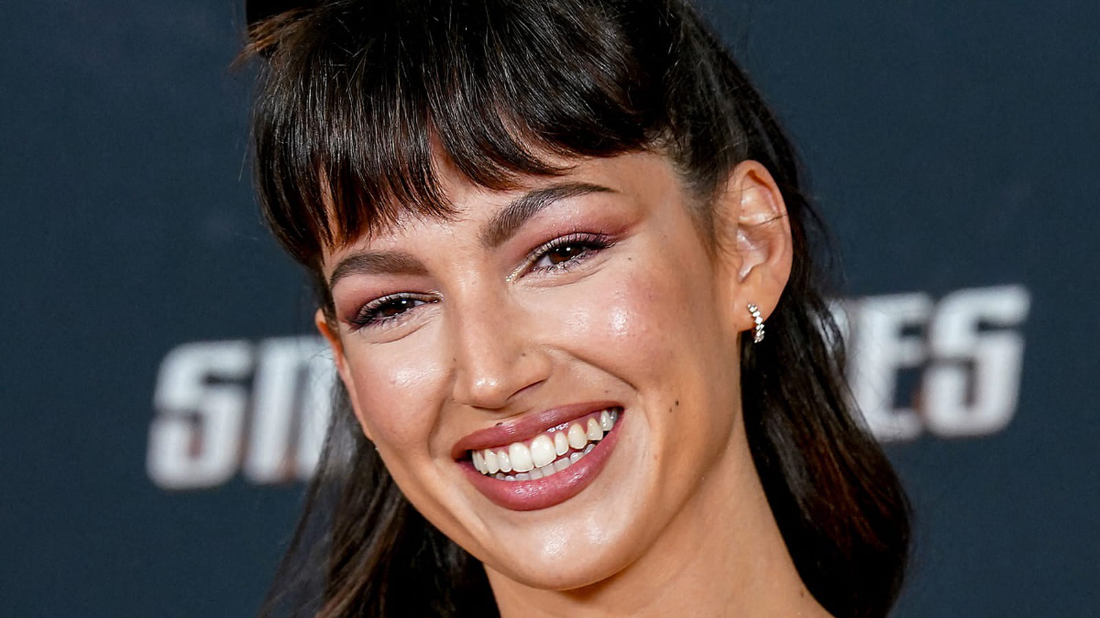 Úrsula Corberó avec frange