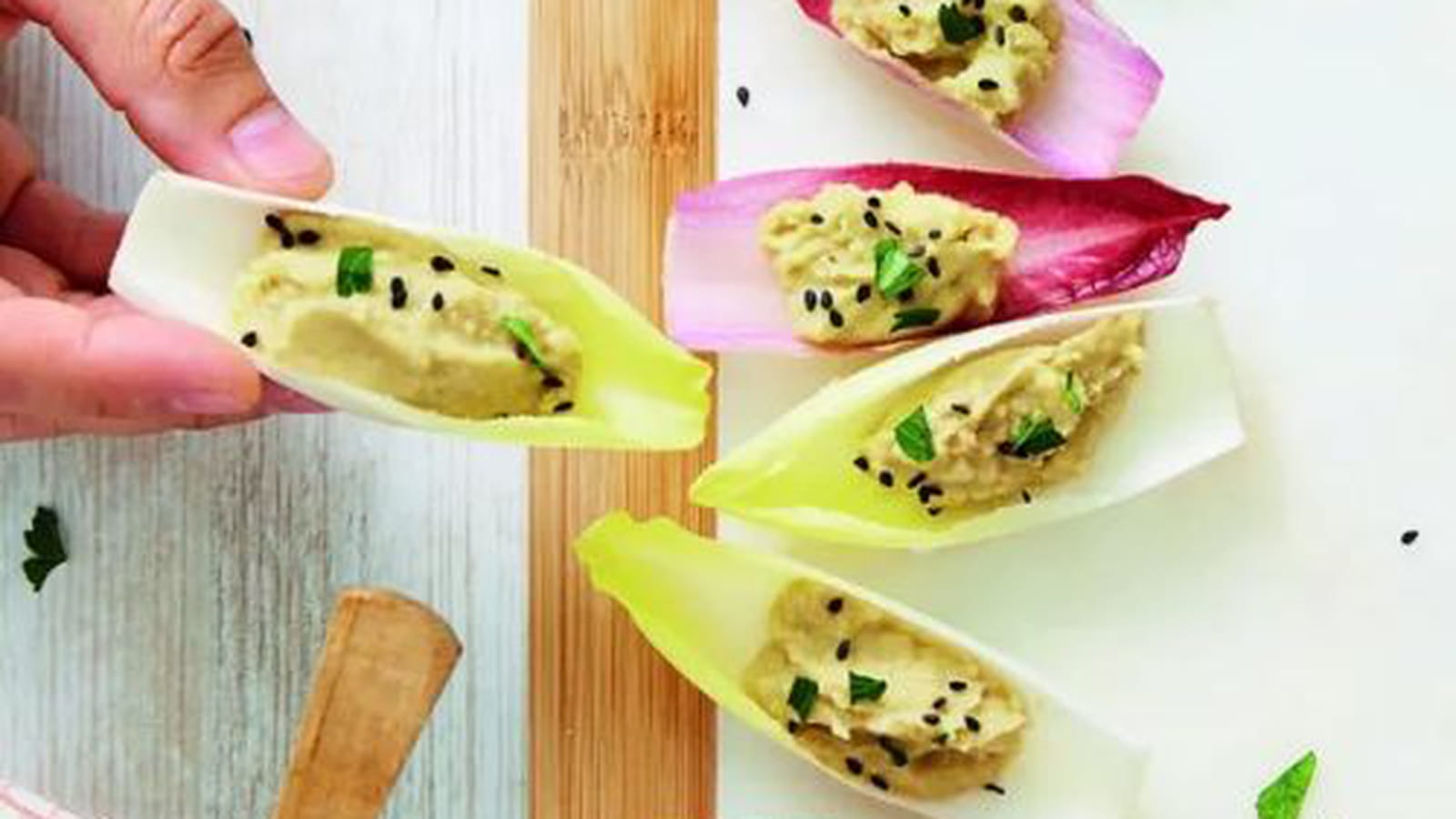 Houmous d'endives, pois chiches et avocat