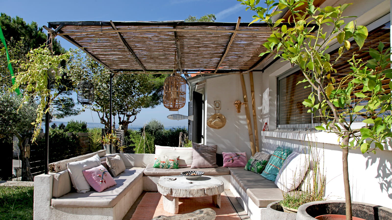 Terrasse en bois clair