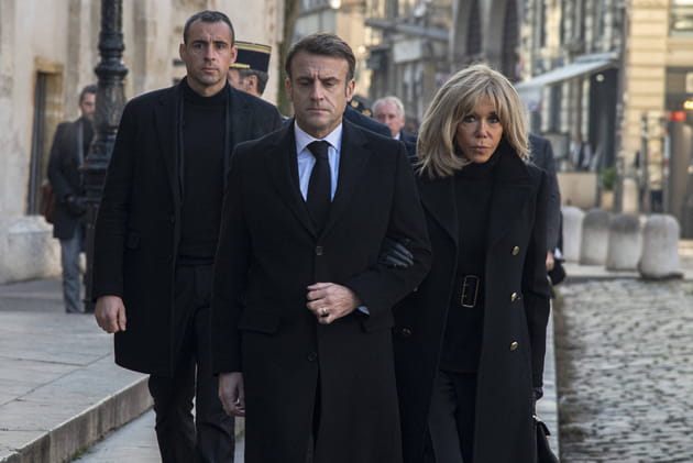 Emmanuel et Brigitte Macron, &eacute;mus aux obs&egrave;ques de G&eacute;rard Collomb