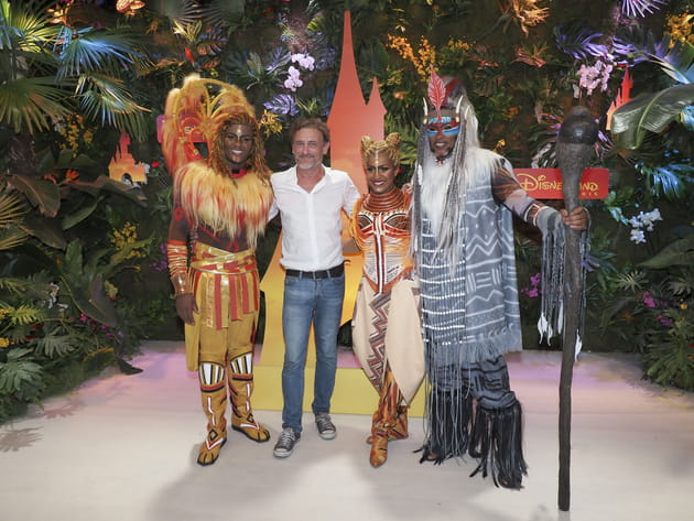 Jean-Paul Rouve dans la savane