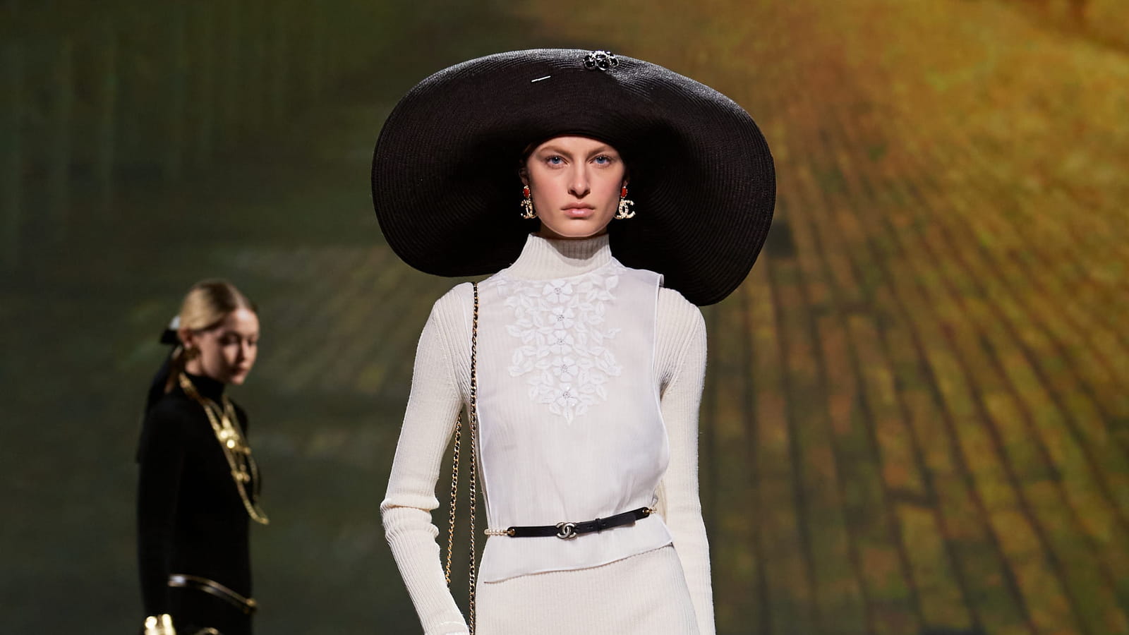 Look 61 du défilé Chanel