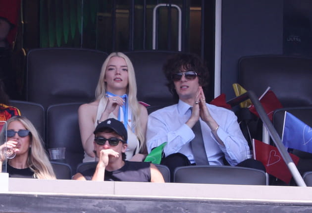 Anya Taylor-Joy et son mari soutiennent l'Argentine lors de la finale de la Coupe du monde
