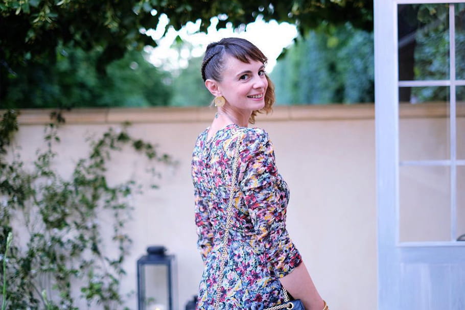 Delphine Desneiges : la pétillante blogueuse de Dee Dee Paris
