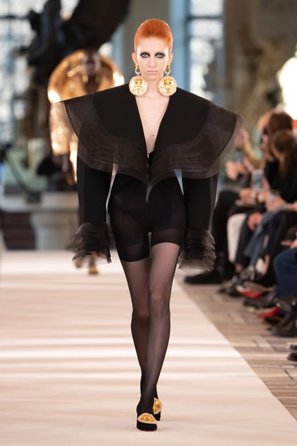 Look 4 du défilé Schiaparelli