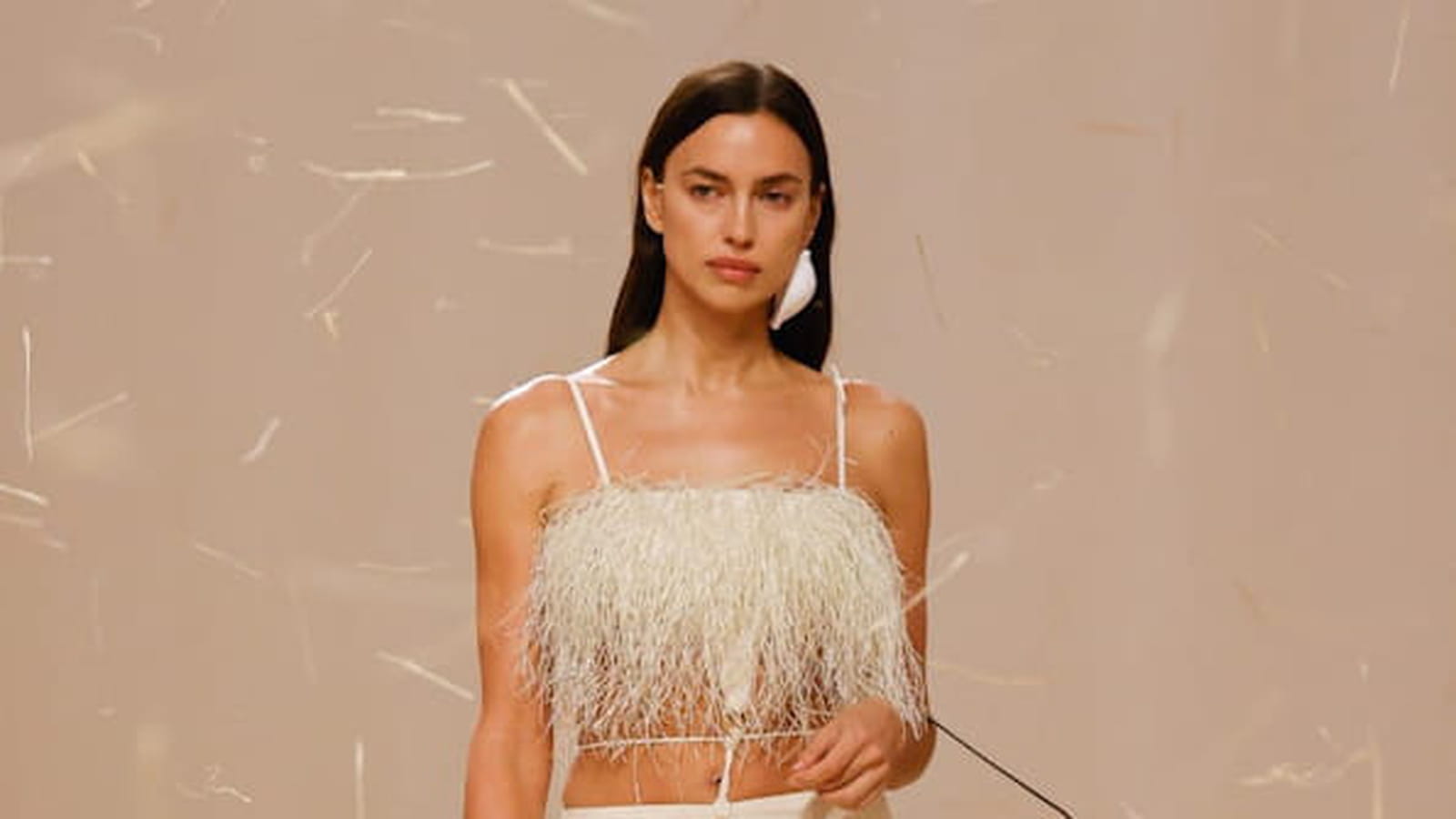 Look 50