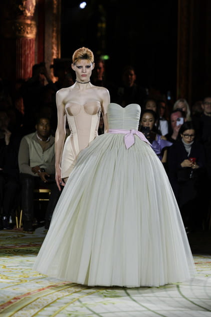 Look 11 du défilé Viktor&Rolf