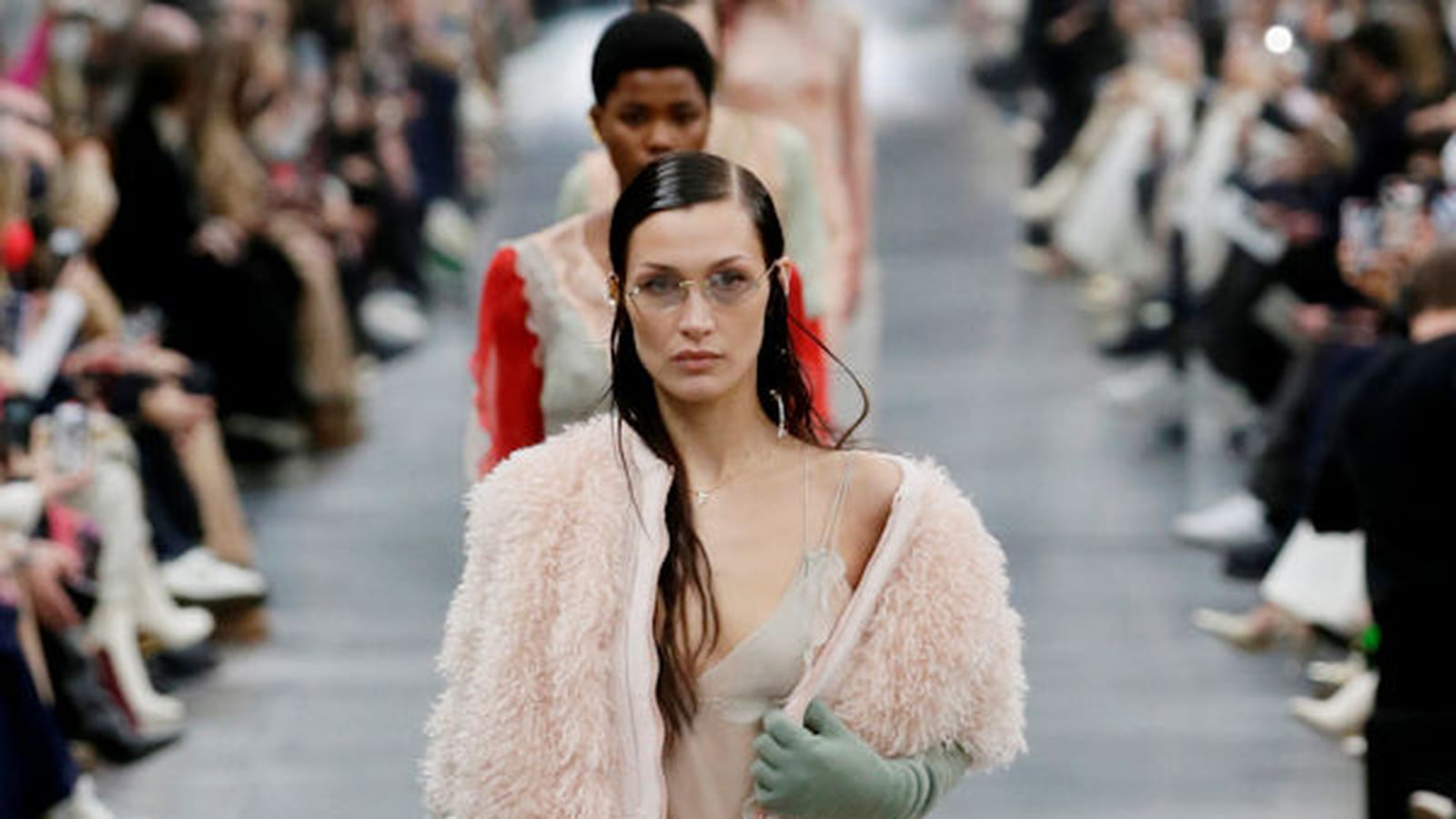 Les plus beaux looks de la Fashion week automne-hiver 2022-2023