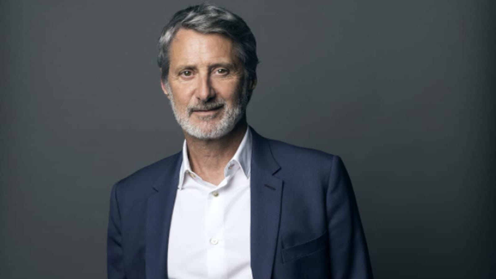  Antoine de Caunes