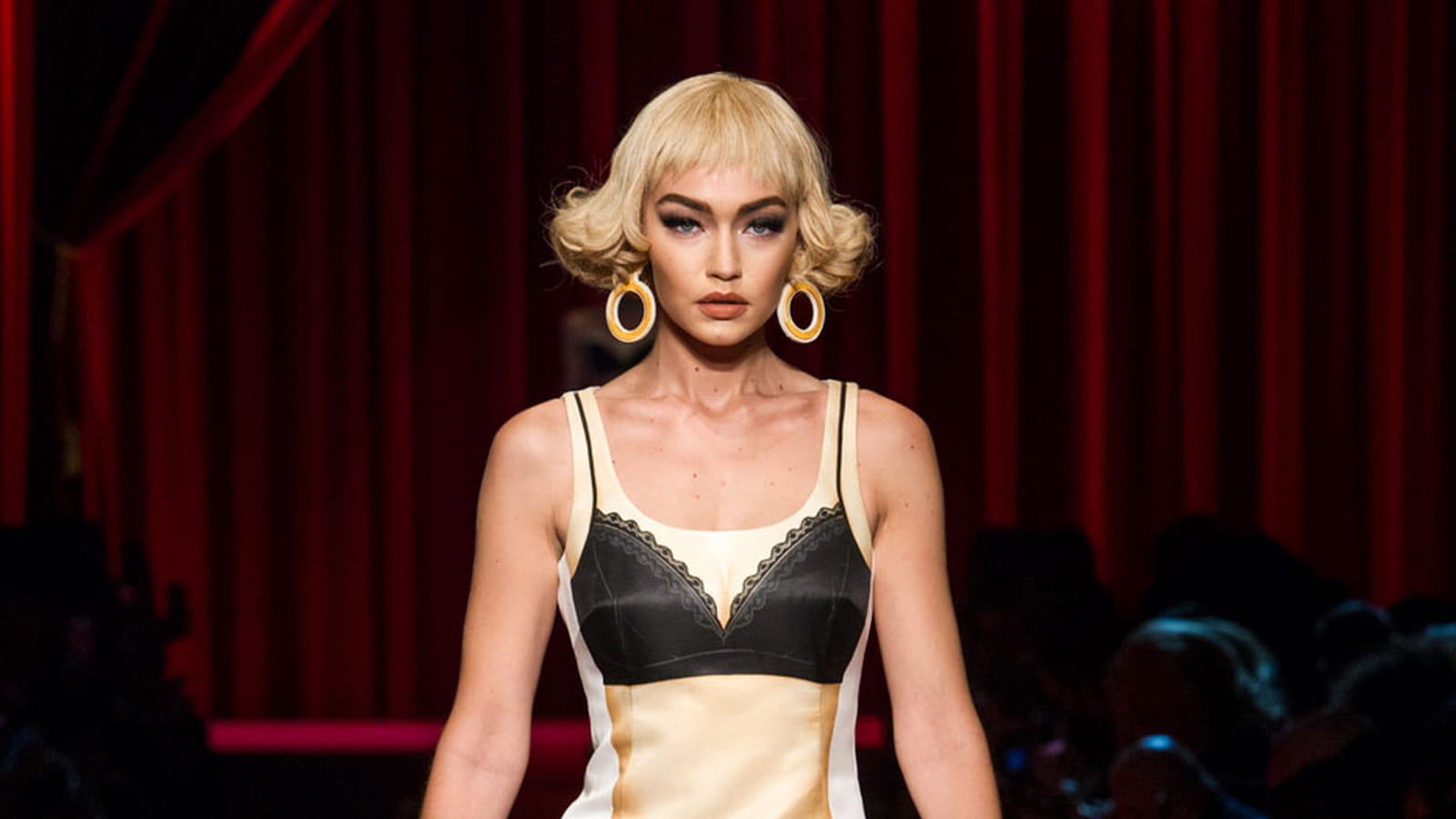 Robe lingerie Moschino
