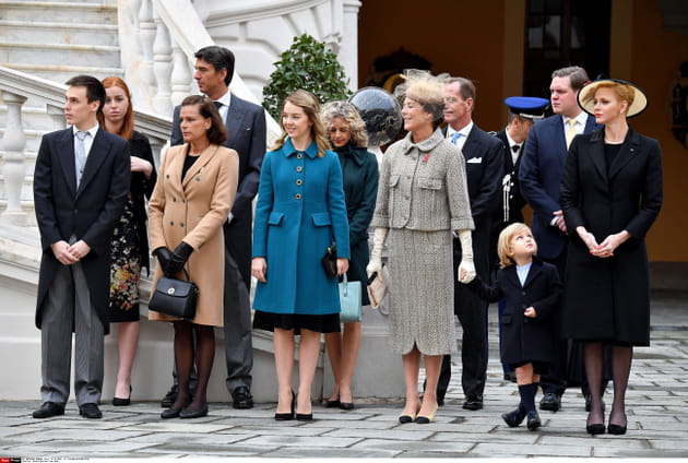 La famille princi&egrave;re de Monaco prend la pose