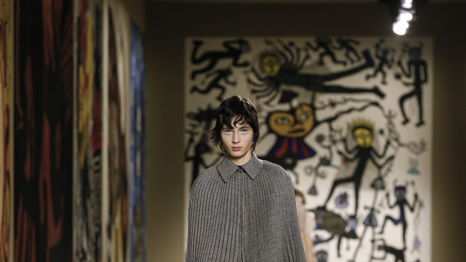 Look 32
