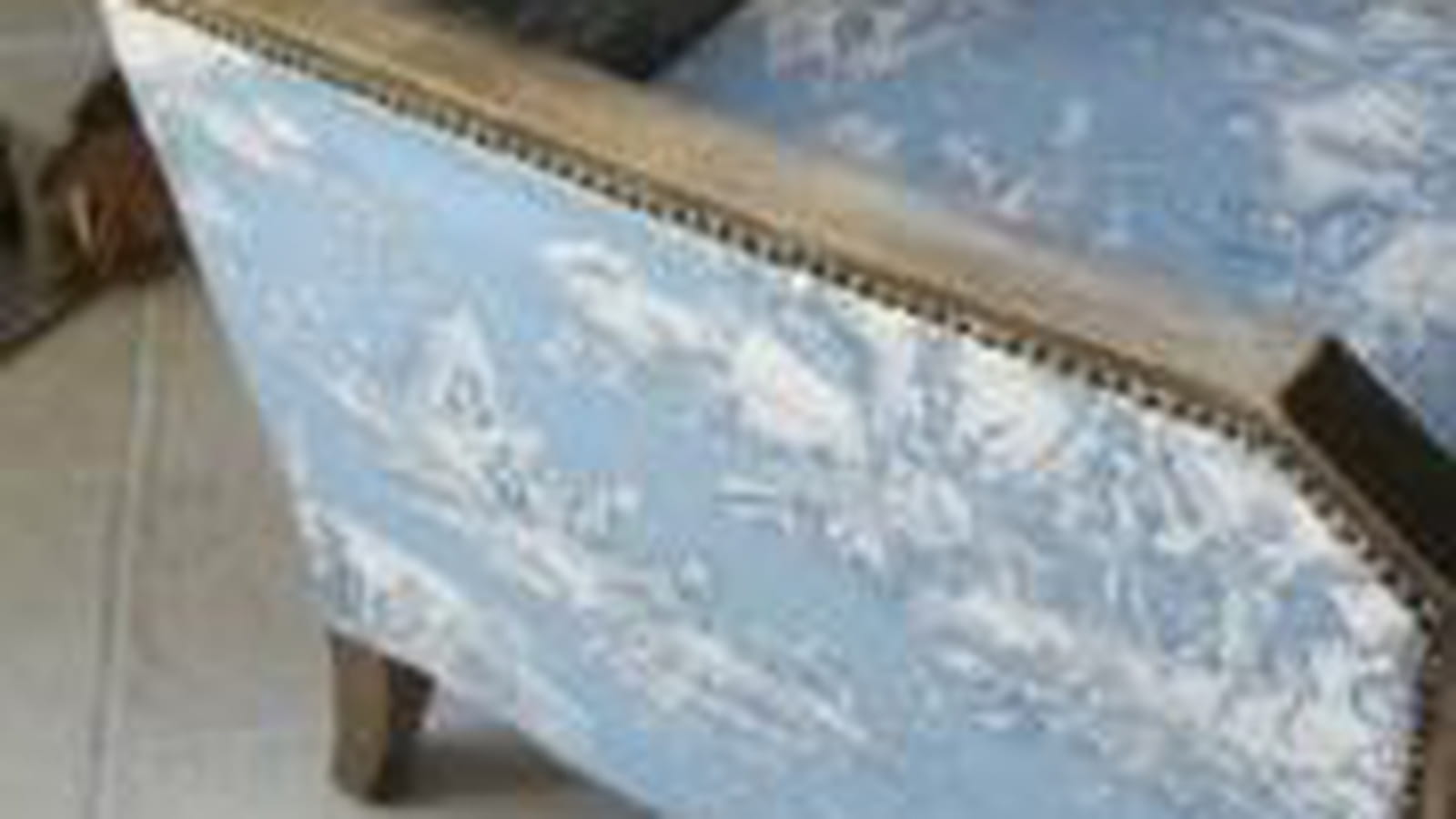 Fauteuil en toile de Jouy