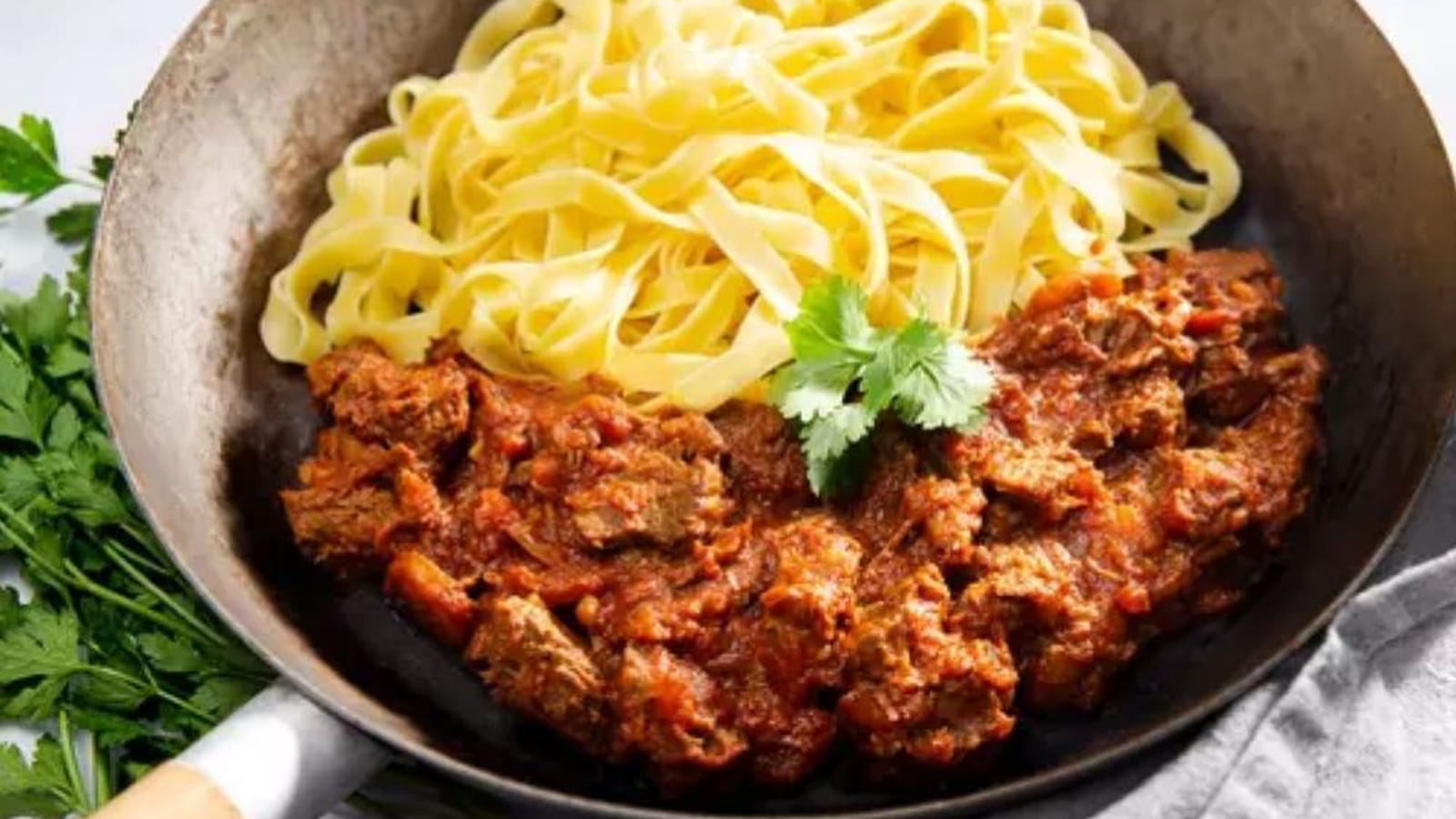 Tagliatelles au boeuf braisé