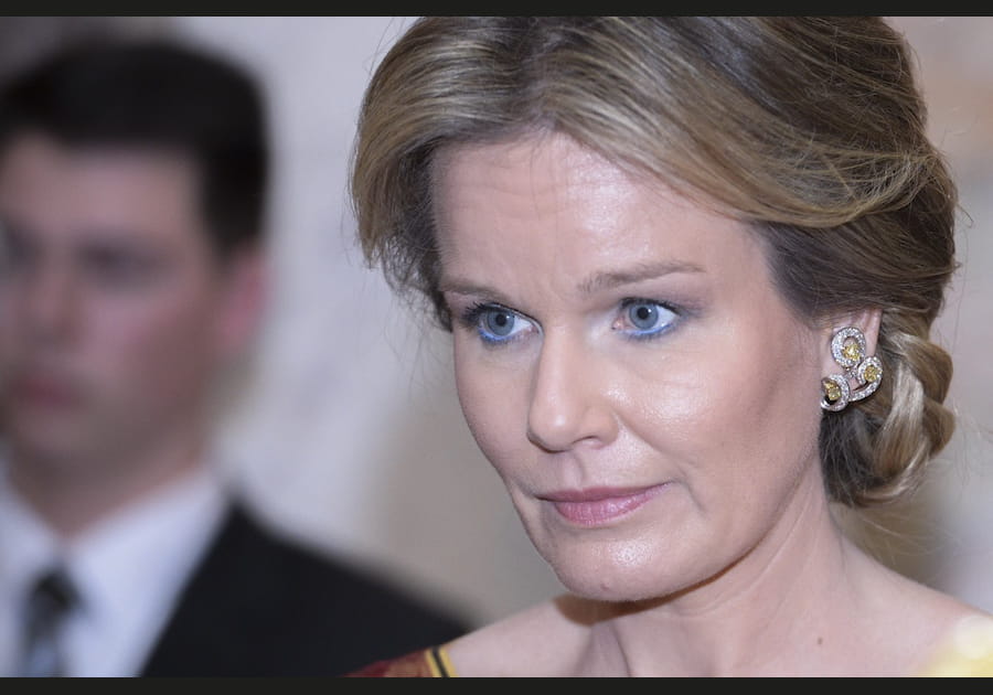 La coiffure tress&eacute;e de Mathilde de Belgique