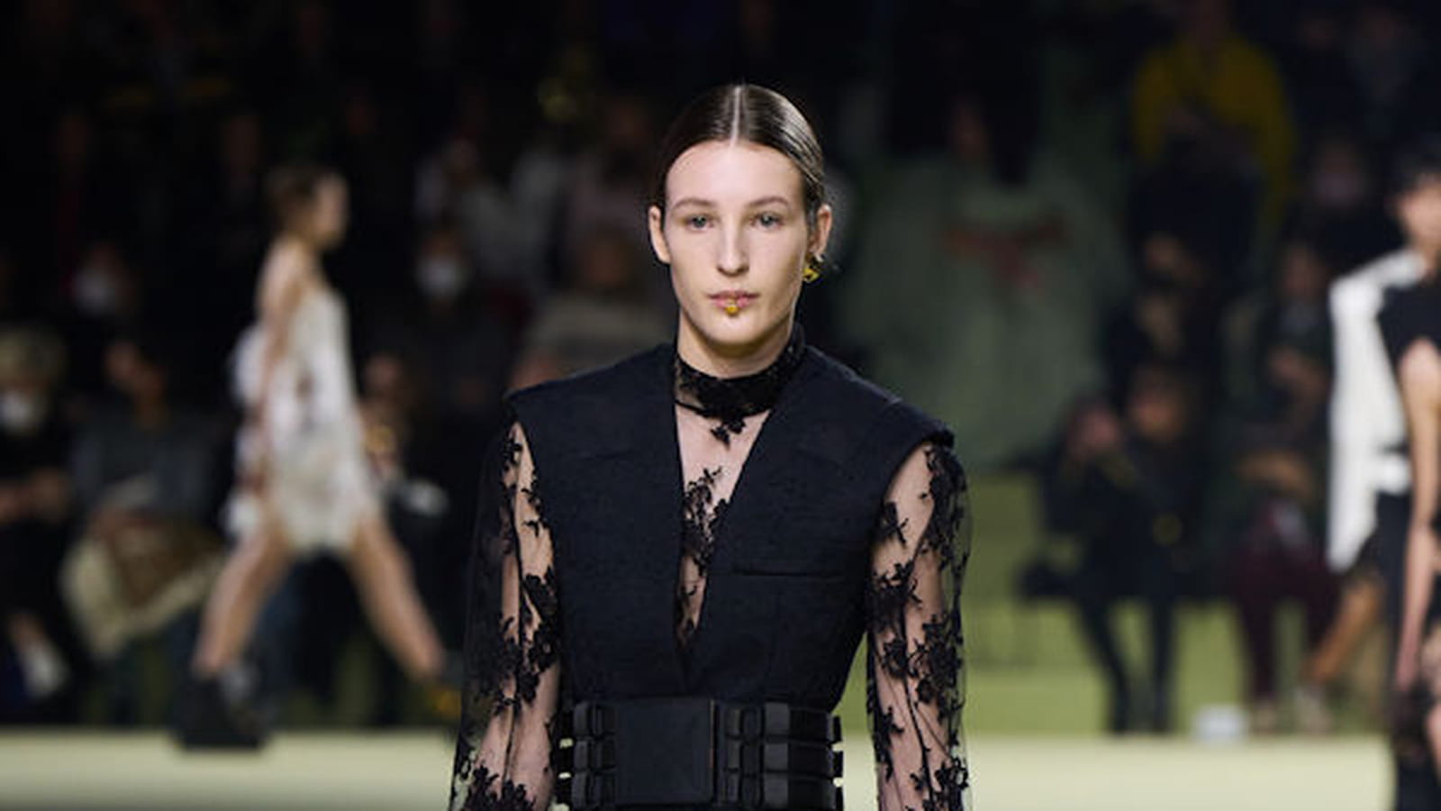 Look 63