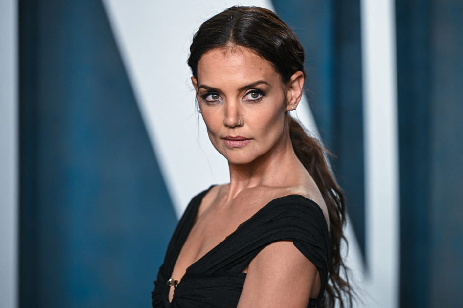 Les l&egrave;vres chrom&eacute;es de Katie Holmes
