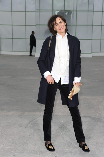 In&egrave;s de la Fressange, elle-m&ecirc;me au d&eacute;fil&eacute; Chanel