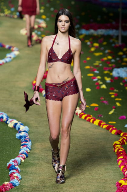 Kendall Jenner, sur le podium du d&eacute;fil&eacute; Tommy Hilfiger