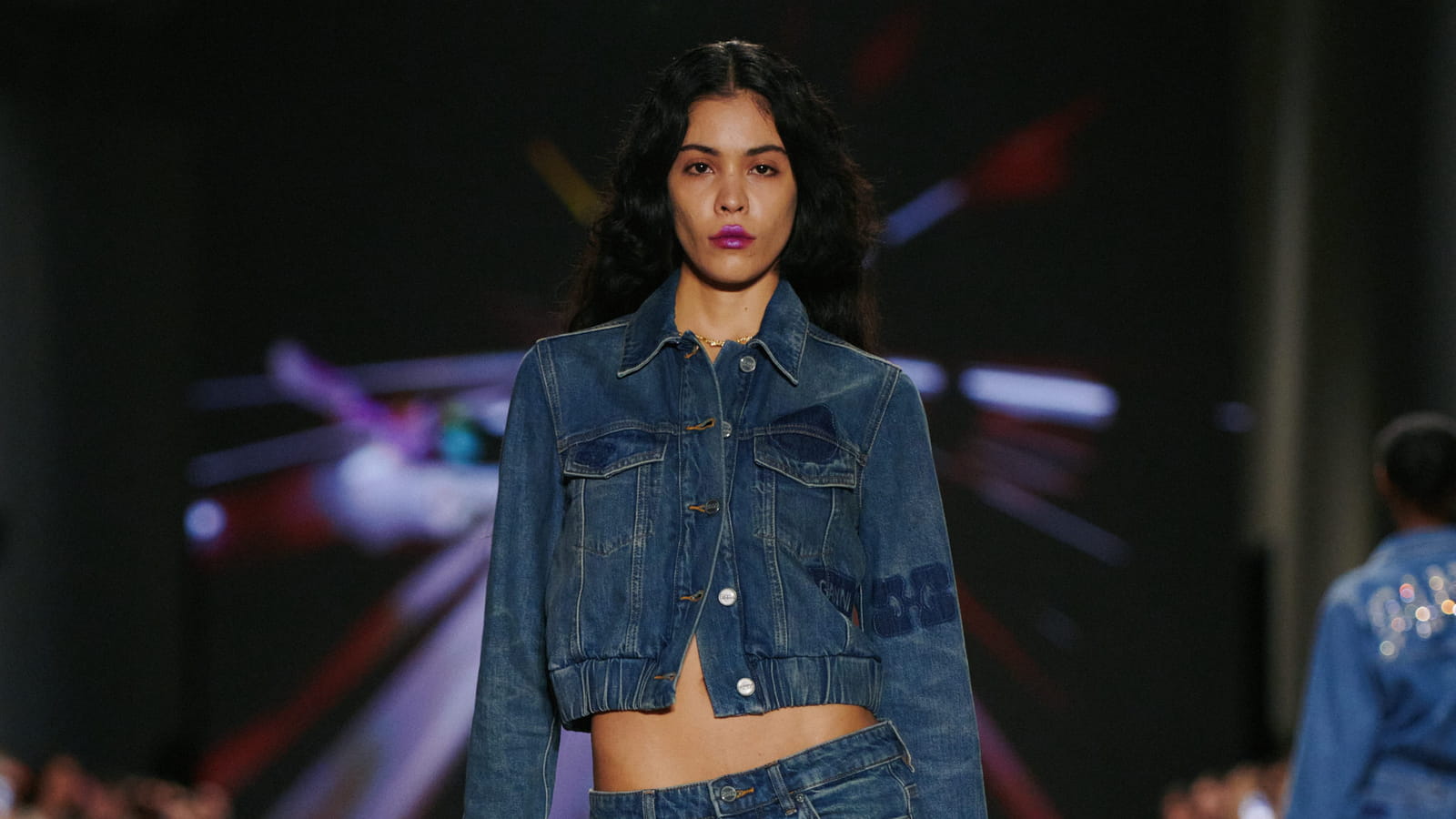 Look 30